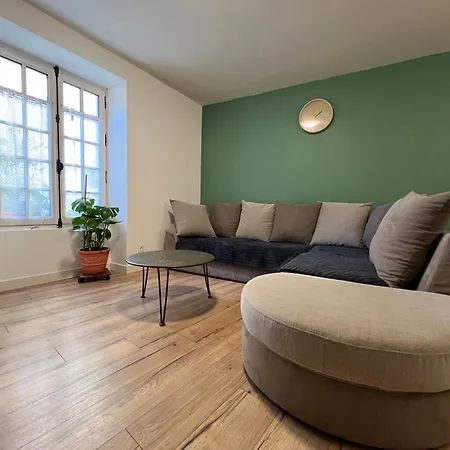Maison A Cote Du Marche Notre-dame Poitiers