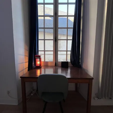 Maison En Face Du Marche Notre-dame Holiday home Poitiers