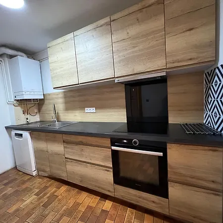 Holiday home Maison En Face Du Marche Notre-dame Poitiers