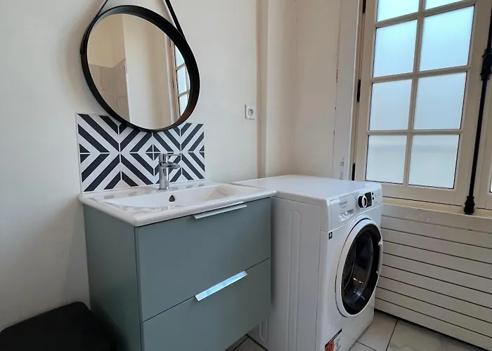 Maison En Face Du Marche Notre-dame Ferienhaus *