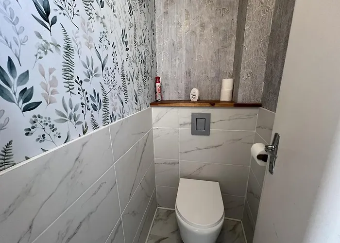 Holiday home Maison En Face Du Marche Notre-dame *