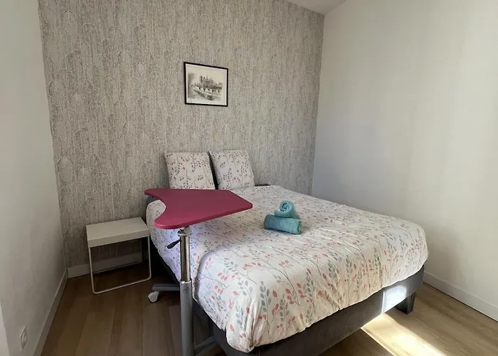 Maison En Face Du Marche Notre-dame Holiday home *